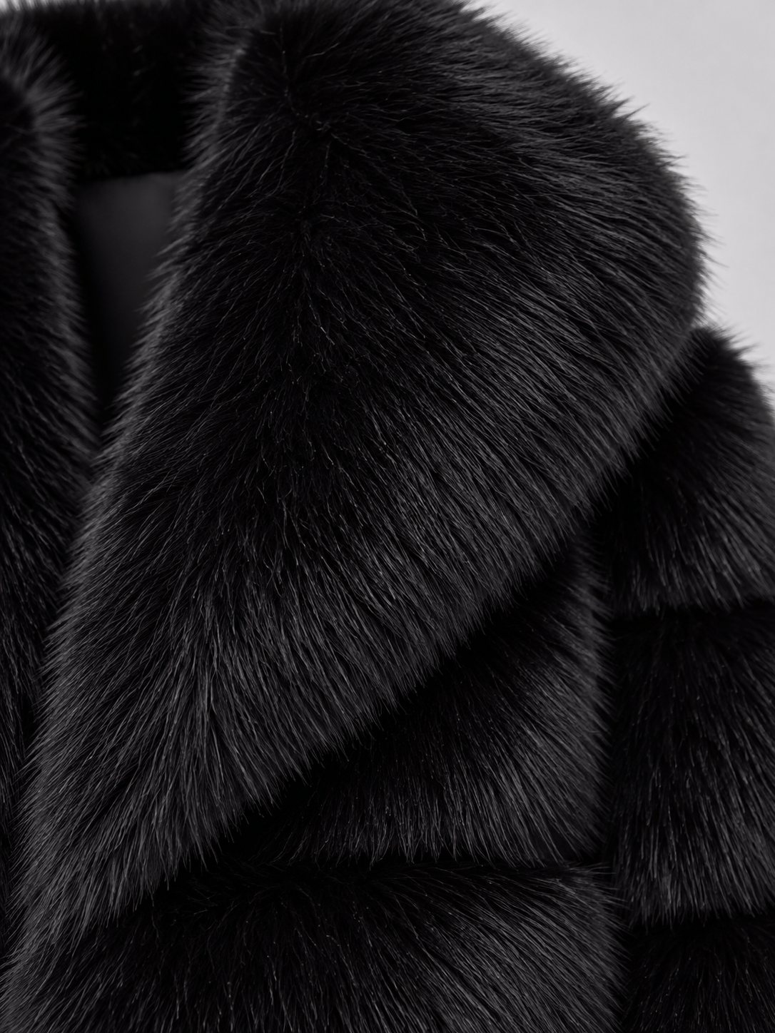 La Jolie Veste Mélissa - Manteau Court en Fausse Fourrure